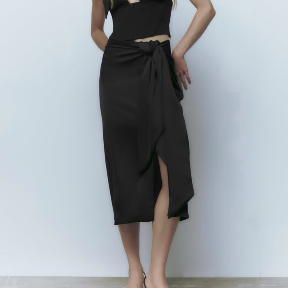Zara Midi Slit Front Skirt with Knot S